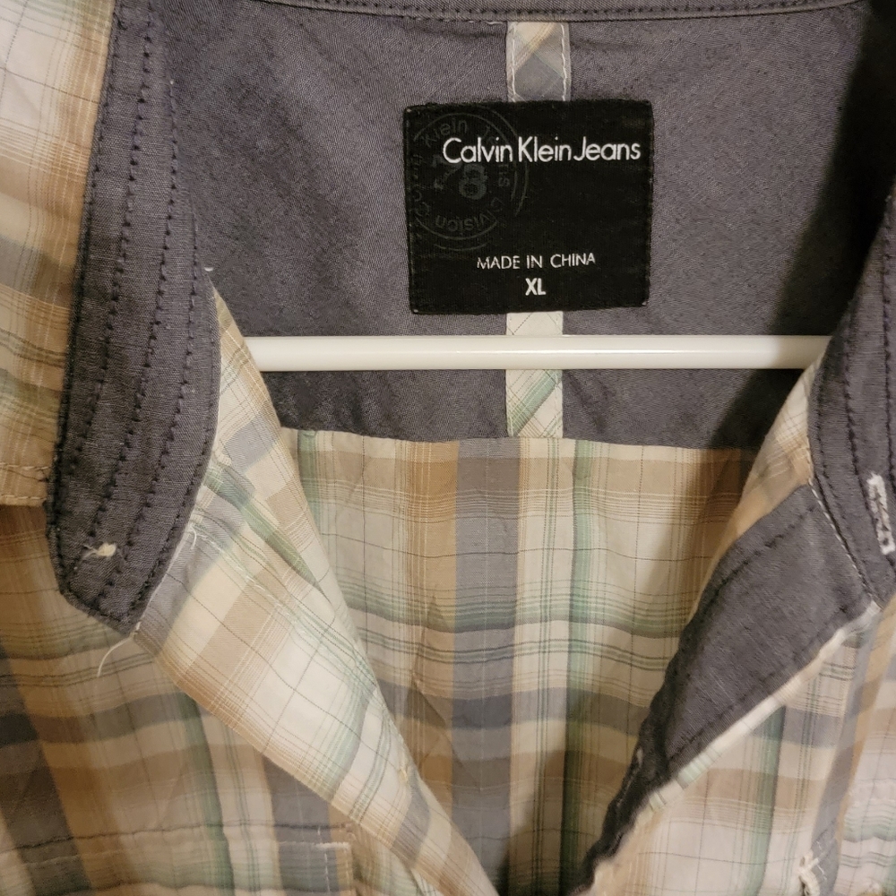 Calvin Klein Men's Long Sleeve Dress Shirt - Picture 2 of 3